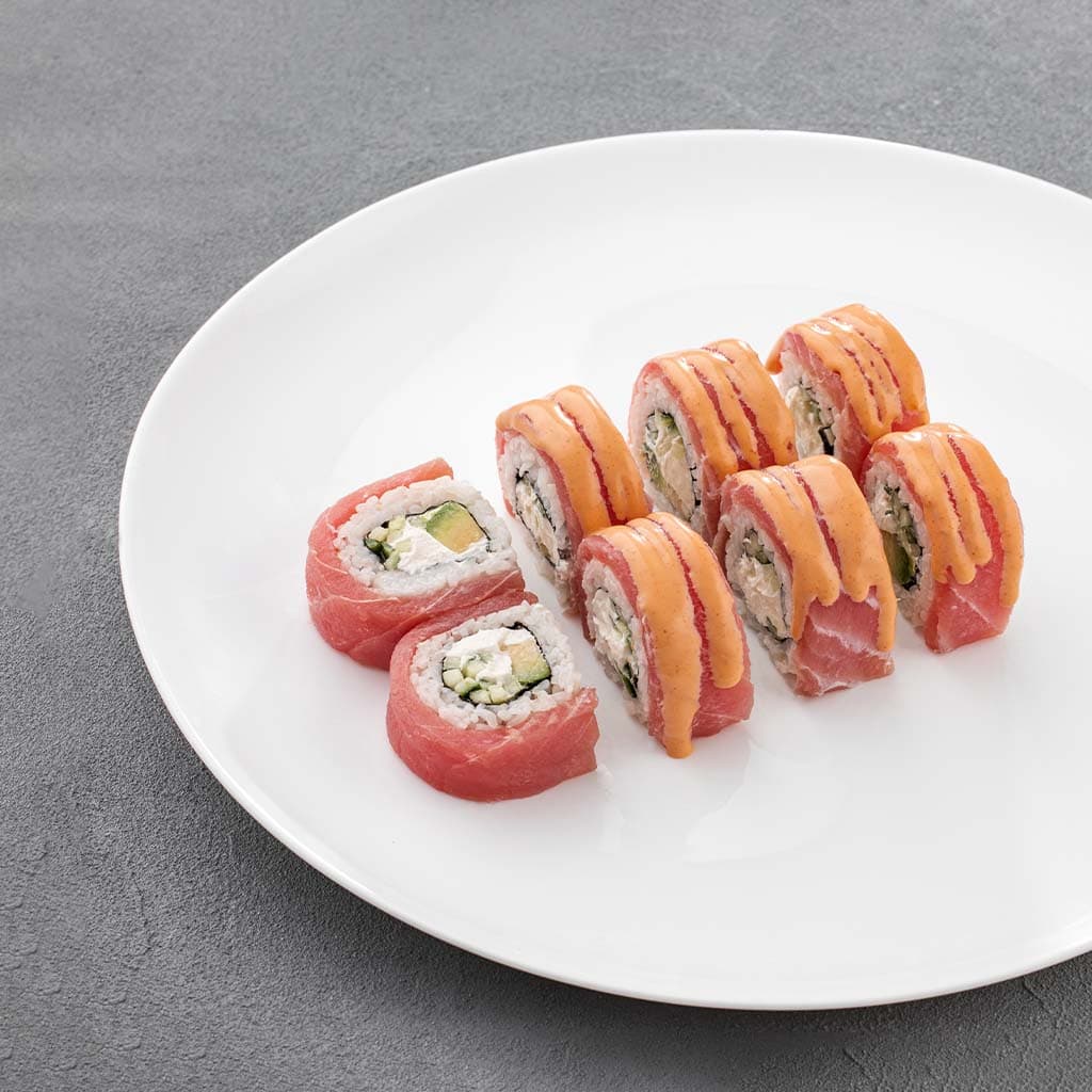 Tuńczyk dragon roll